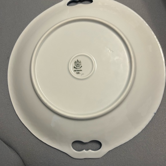 Bing & Grondahl Double Handled Blue & White Porcelain 10” Plate for Serving - Picture 5 of 9